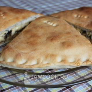 Закрытая пицца Кальцоне