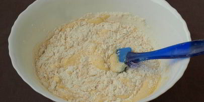 шарлотка с грушами