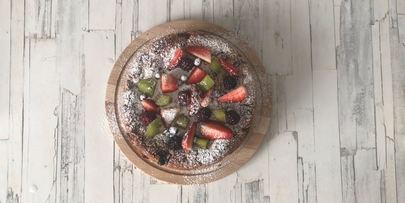 шарлотка с ягодами