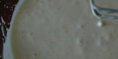 шарлотка со смородиной