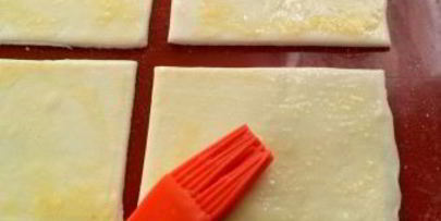 слоеные конвертики с тыквой