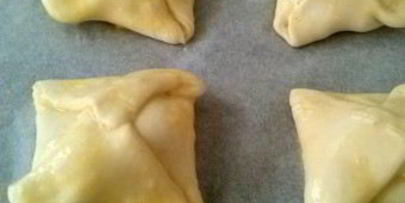 слоеные конвертики с тыквой