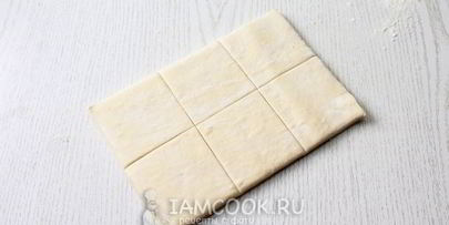 слойки-розочки с курицей и сыром