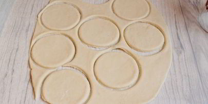 слойки с ананасом