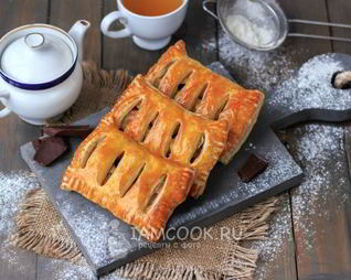 Слойки с бананом