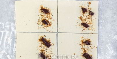 слойки с бананом