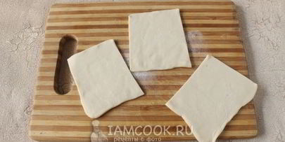 слойки с орехами