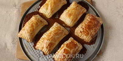 слойки с орехами