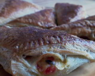 Слойки с овощами и сыром