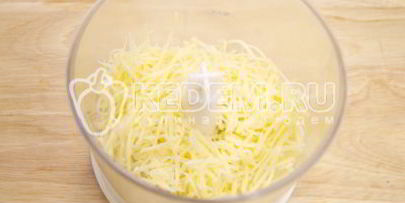 слойки с сырной пастой