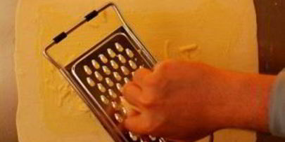 слойки с сыром и маком