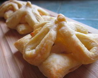 Слойки с творогом