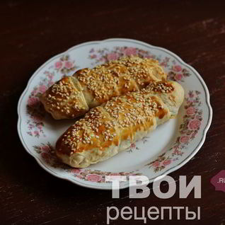 Слойки с ветчиной и сыром