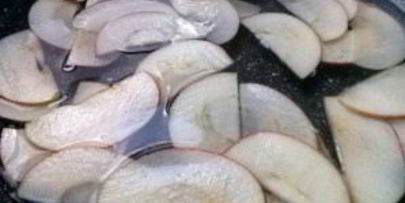 слойки с яблоками из слоеного бездрожжевого теста