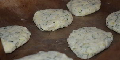 картофельные сырники с укропом из духовки