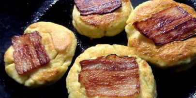 несладкие сырники с беконом