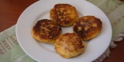 розовые сырники