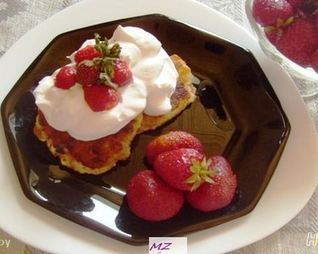 Сырники с клубникой