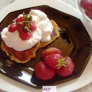 Сырники с клубникой