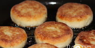 сырники с лимонной цедрой и ванилином на манке