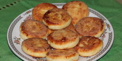 сырники с лимонной цедрой и ванилином на манке