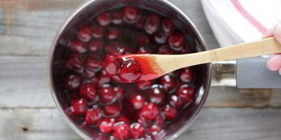 сырники с вишневым соусом и корицей