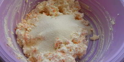 творожные сырники с тыквой и сливами