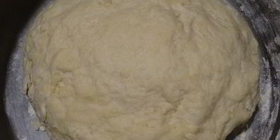 дрожжевое тесто для пирогов, булок и пирожков