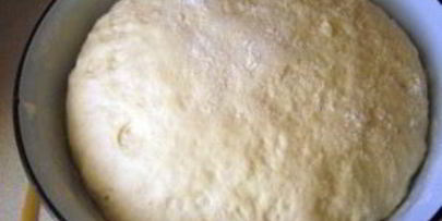 простое тесто для пиццы