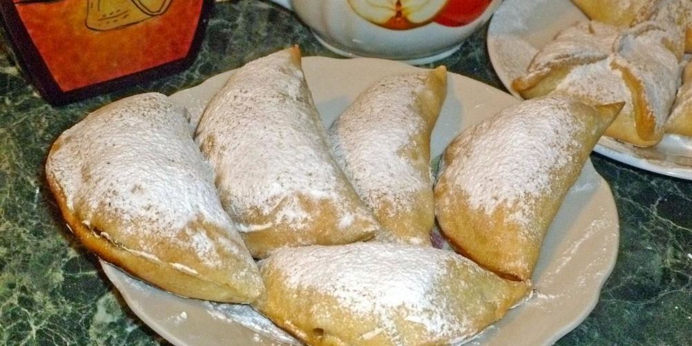 Рецепт слоеного дрожжевого теста с яблоками