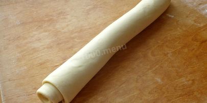 слоеное дрожжевое тесто с яблоками