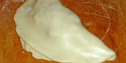 слоеное дрожжевое тесто с яблоками