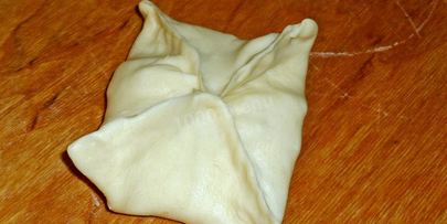 слоеное дрожжевое тесто с яблоками