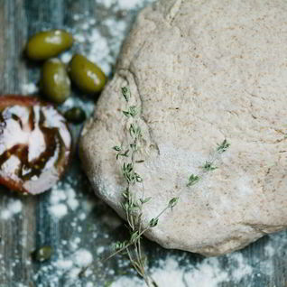 Тесто для пиццы из цельнозерновой муки