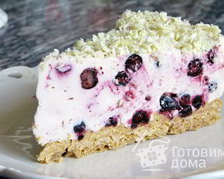 Черничный торт из легкого сыра с белым шоколадом