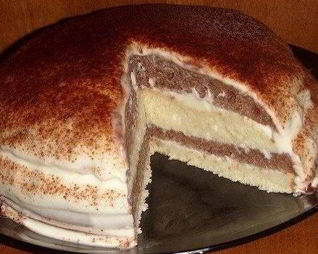 Кефирный торт со сметанным кремом