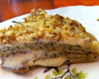 Маковый торт с молочным кремом