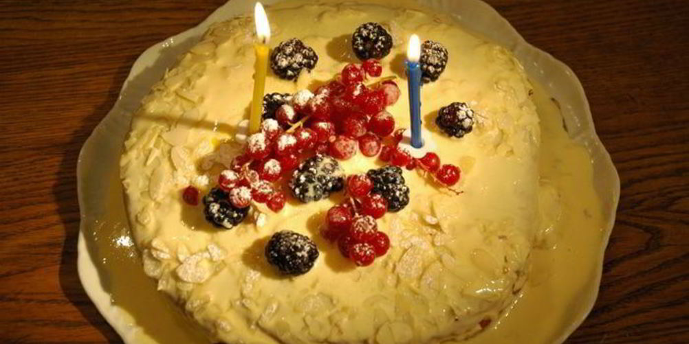 Рецепт миндальный торт с заварным кремом