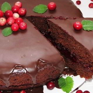Шоколадно-клюквенный торт
