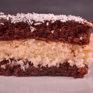 Шоколадно-кокосовый торт