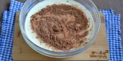 шоколадный торт с вишней