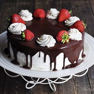 Шоколадный торт с заварным кремом