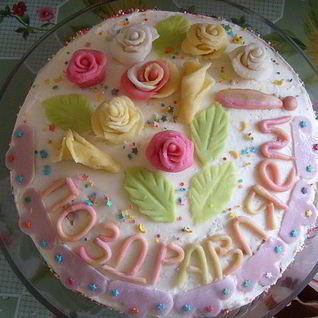 Торт бисквитный с творожно-брусничной прослойкой