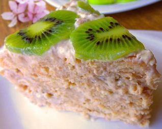 Торт из рыбок и бананов