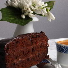 Рецепт Торт из темного шоколада с кремом из белого шоколада