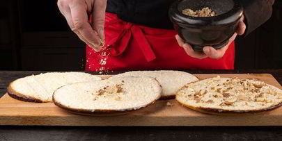 торт нежность с шоколадом и орехами