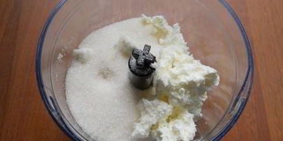 творожно-желейный торт с малиной без выпечки