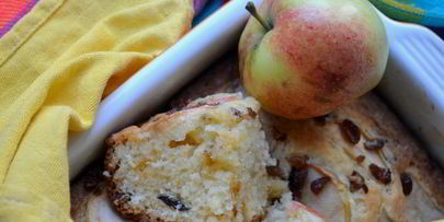 яблочный бисквит с изюмом