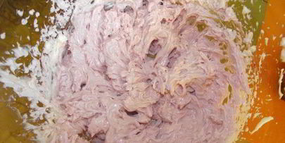 вишневый полосатый рулет