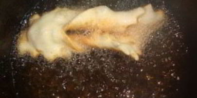 вкусный хворост, тающий во рту